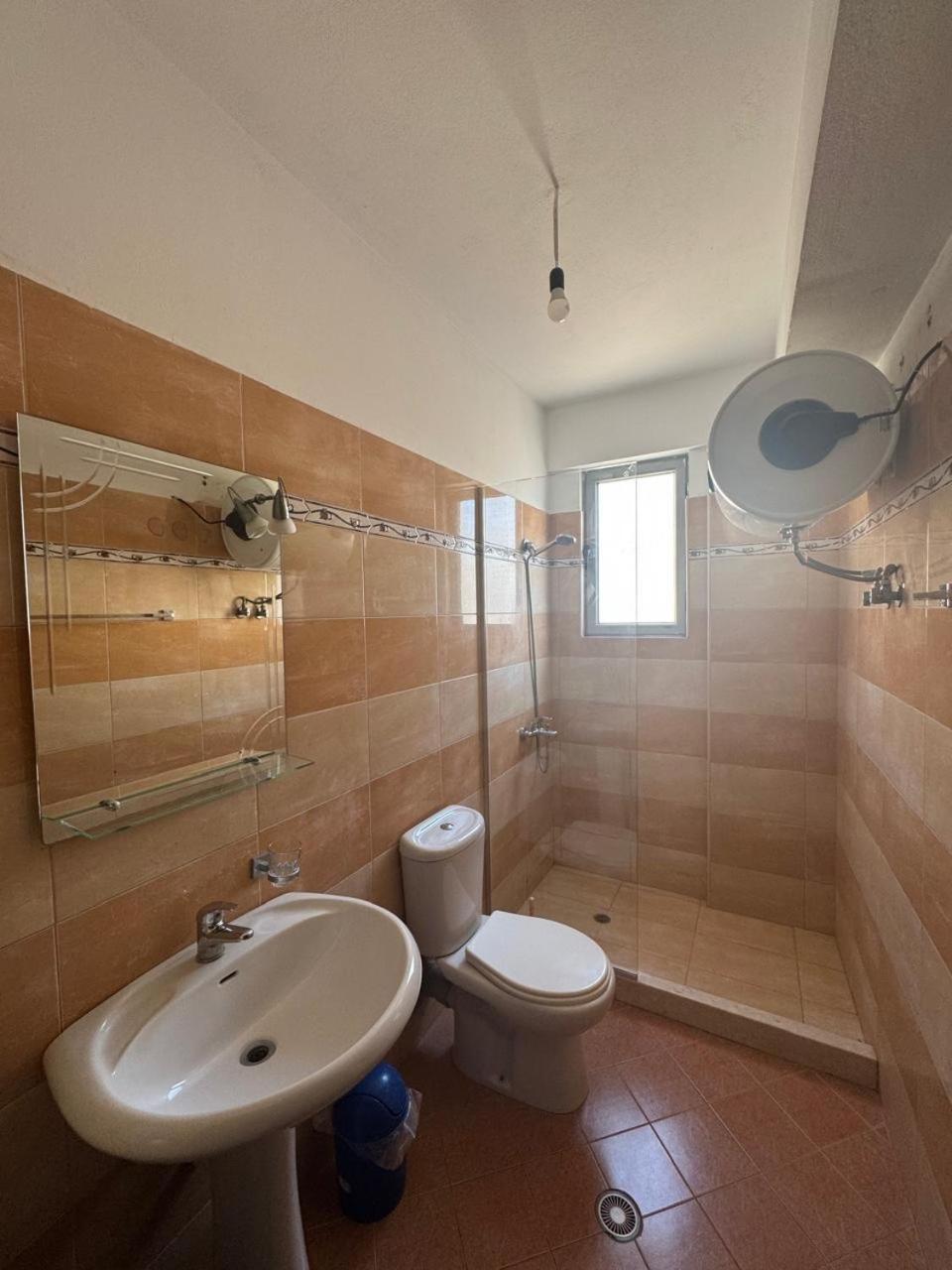 Kola Apartament Saranda